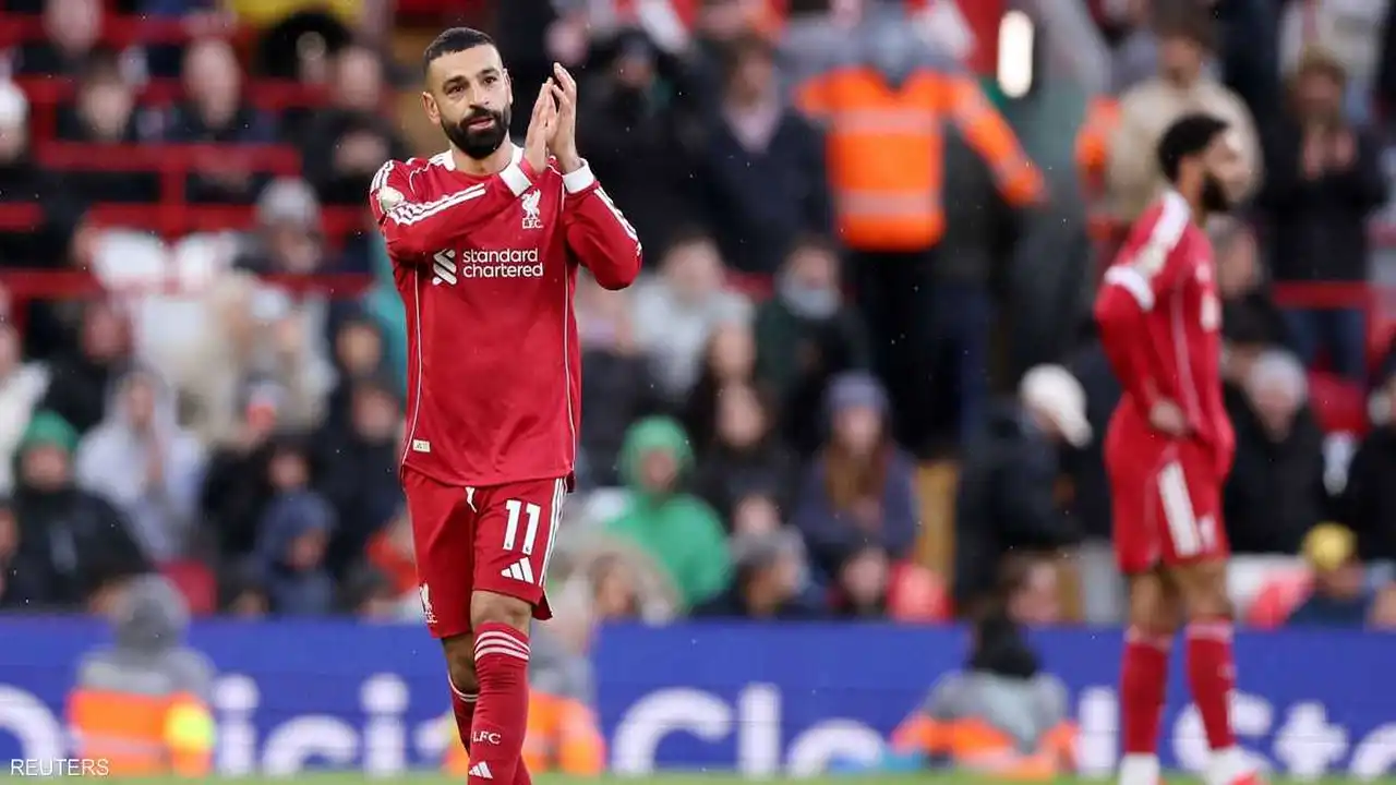 هل يشارك محمد صلاح أساسيًا في مباراة ليفربول وسان جيرمان؟